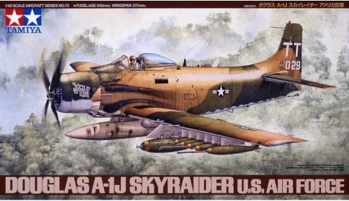 Vista 3 de Tamiya 61073 1/48 Douglas A-1J Skyraider USAF Kit de avión modelo de plástico