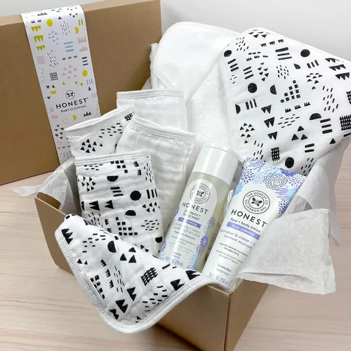 Vista 6 de HonestBaby Juego de regalo de 9 piezas de burbujas y abrazos, juego de baño y loción 100% algodón orgánico para bebés, niños, niñas, unisex