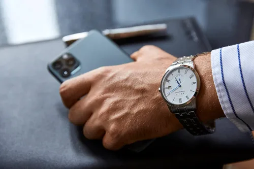 Vista 8 de The Tramontane - Reloj de pulsera de acero inoxidable hecho en Suiza, Acero