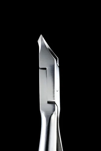 Vista 5 de SEKI EDGE Pinza de cutícula de mandíbula SS-306-1/4