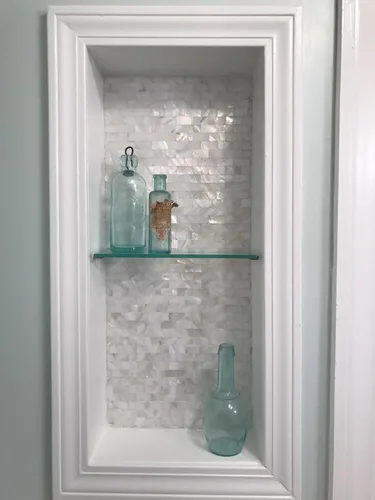 Vista 4 de 1 - Lámina de azulejos de conchas de perla para despegar y pegar, protector contra salpicaduras adhesivo para cocina, baño, dormitorio