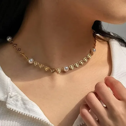 Vista 2 de Cowlyn Pearl Choker Dainty Adjustable Necklace 18K Gold Plated Cultured Barque Pearl Tiny Chain Delicate Mother's Valentine Jewelry for Women Girls