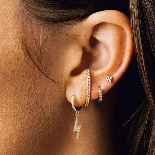 Vista 5 de GOVENUS Pendientes de aro chapados en oro de 14 quilates, delicados y ligeros, con aretes colgantes para mujeres y niñas