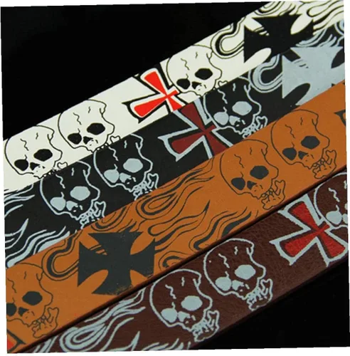 Vista 4 de TOSSPER Cinturón de los hombres Cráneo Cruz Hueso Impreso Punk Cinturón Casual Pu Correa de Cuero Cintura Individualidad Hombres Cinturón (negro)