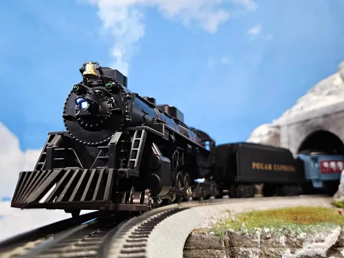 Vista 4 de Lionel El Expreso Polar Juego de Tren Batería Escala O con Control Remoto, Locomotora, Vagones de Tren y Pista con Sonidos Auténticos de Tren, Luces