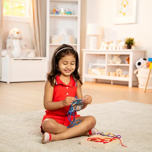 Vista 5 de Melissa & Doug – Juego de encaje y Trace Activity Set: 5 Paneles De Madera Y 5 CORDONES – Granja