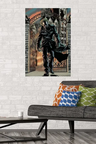 Vista 2 de Trends International DC Comics - Póster de pared de Arkham Asylum The Joker, 22.375 x 34 pulgadas, versión premium sin marco