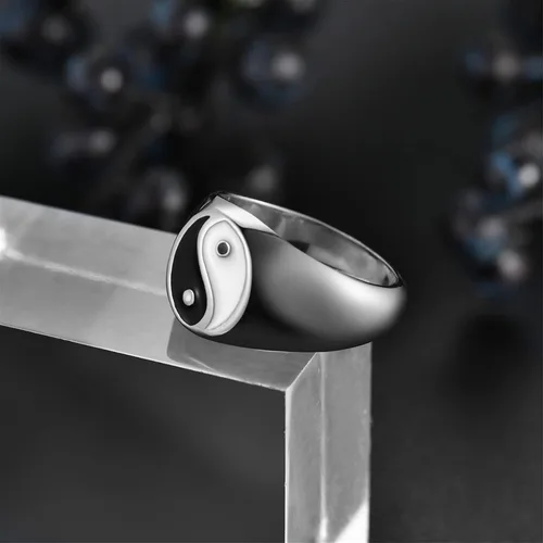 Vista 2 de Rofusn Anillos vintage de Tai Chi Yin Yang para hombre, anillo de acero inoxidable para niños y hombres, Acero inoxidable, otro