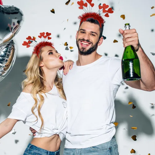 Vista 3 de ROMODIYA Diadema de corazón para el día de San Valentín, bandas para el cabello con lentejuelas de corazón rojo con purpurina, accesorios