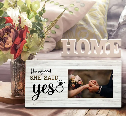 Vista 2 de SRADMO Marco de fotos con texto en inglés «He Asked and She Said Yes», regalos románticos, marco de fotos de madera de 12 x 6 pulgadas para parejas