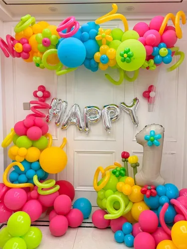Vista 7 de 260 globos negros, 100 globos largos para construir arcos de globos, globo de látex delgado para modelar guirnaldas de animales y decoraciones