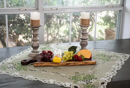 Vista 5 de Linens, Art and Things Mantel pequeño bordado con hojas verdes sobre tela verde antiguo, mantel pequeño, bufanda de 33 pulgadas, tapete cuadrado