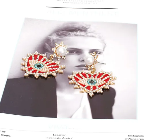 Vista 7 de SISOFTLY Aretes de ojo malvado, aretes colgantes de cristal con forma de corazón para mujer, aretes colgantes grandes