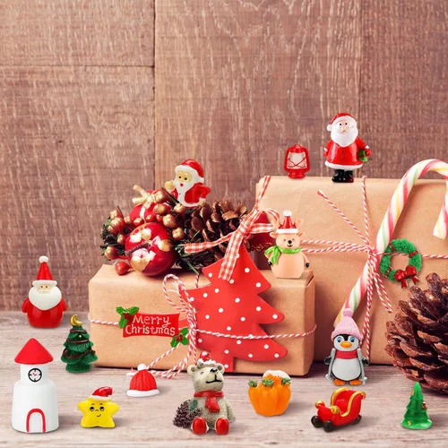 Vista 4 de Qunclay 150 figuras en miniatura de Navidad para manualidades, figuras de Papá Noel, muñeco de nieve, mini campana de paisaje de resina, copo