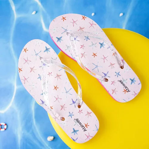 Vista 5 de Ataiwee Chanclas para niña, sandalias con estampado de frutas.