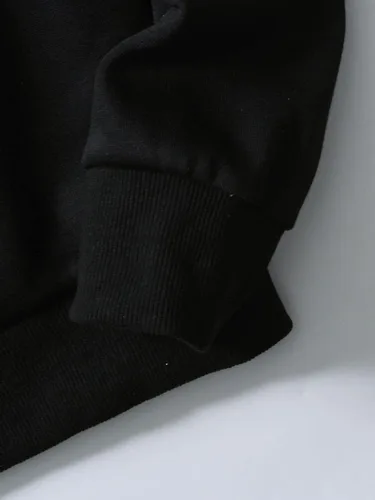 Vista 5 de WDIRARA Sudadera casual con cuello redondo y estampado de letras animé para hombre