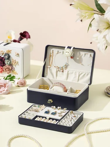Vista 6 de AOSIFIEL Joyero y organizador para mujeres, adolescentes, niños, aretes, joyero con colgador de collar, caja de joyería de pie de piel sintética