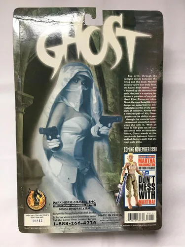 Vista 2 de Limited Edition Numbered 6½" Ghost Action Figure - With Exclusive Dark Horse Ghost Comic Book Included!