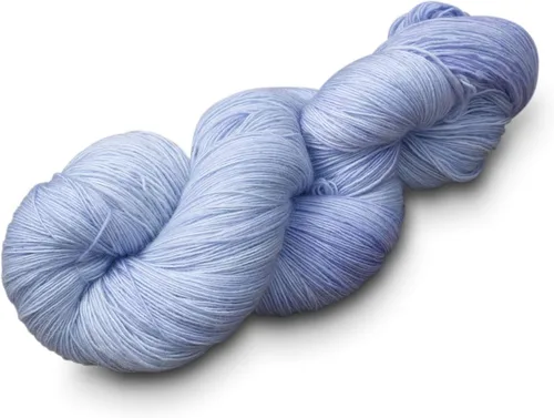 Vista 3 de Manos Del Uruguay Marina N0036 Lavanda, 3.53 oz, hilo de encaje teñido a mano