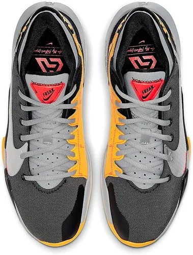 Vista 4 de Nike Hombres Zoom Freak 2 NegroPlateado Metálico (CK5424 006) - 8.5