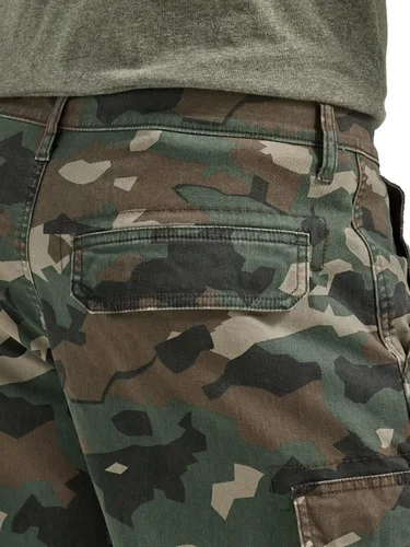 Vista 5 de Wrangler Authentics Pantalones cortos cargo de sarga elástica para hombre