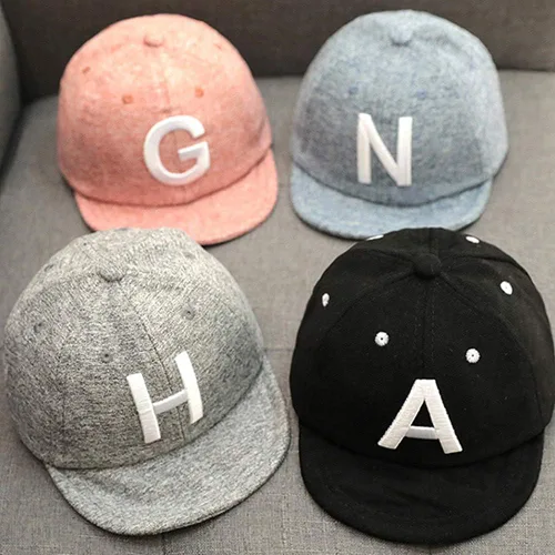 Vista 5 de Gorra de béisbol para bebé, sombrero de sol a rayas, sombrero de protección solar con letra, sombrero de protección solar para niños pequeños