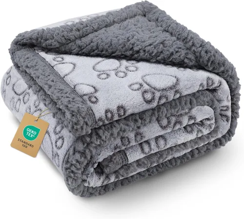 Vista 16 de Luciphia Mantas impermeables para mascotas para sofá o cama, a prueba de orina líquida, lavable, suave, esponjosa, manta reversible para perros