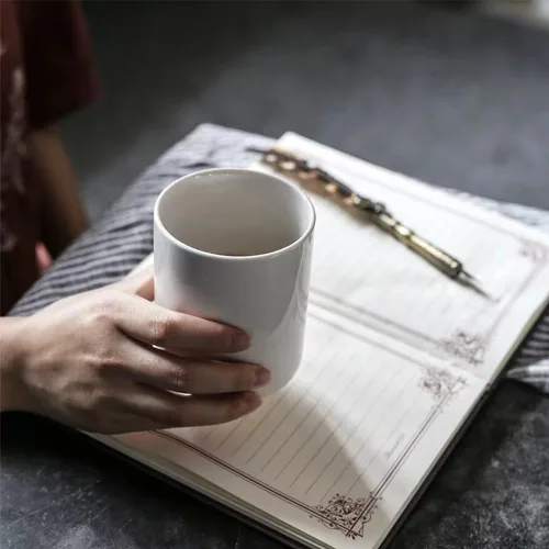 Vista 3 de Taza recta sin mango de cerámica de color sólido, tazas para beber, soporte para cepillo de dientes, adecuado para su uso en hoteles, hogares