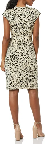Vista 2 de Tienda Essentials - Vestido cruzado clásico de manga casquillo para mujer (disponible en tallas grandes)