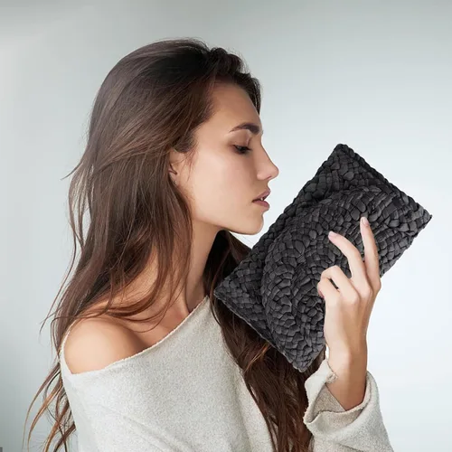Vista 6 de Bolsos de mano de paja para mujer, bolsos tejidos de paja de maíz, bolsos de playa