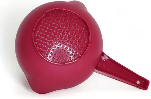 Vista 3 de Tupperware Colador de 1 cuarto de galón con mango