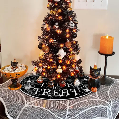 Vista 6 de Falda de árbol de Navidad de telaraña de Halloween, 36 pulgadas, con cordones, para truco o trato, falda de árbol negro, divertida fiesta