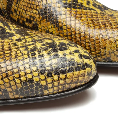 Vista 3 de Club Cubano EMMANUEL Botas de tacón cubano de piel con estampado de serpiente color amarillo