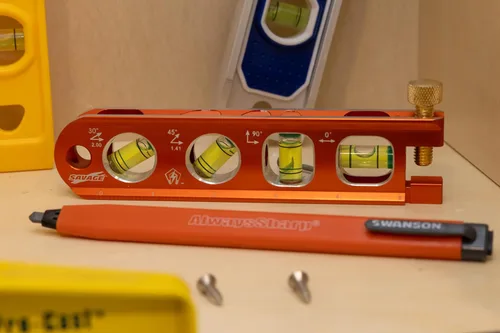 Vista 6 de Nivel magnético de la marca Swanson Tool de 6 pulgadas, muy resistente
