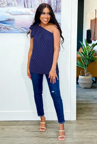 Vista 2 de XIEERDUO Camisetas de gasa de verano con un hombro para mujer, con lazo, sin mangas, ajuste holgado