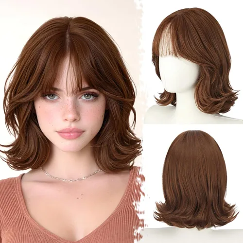 Vista 18 de BARSDAR Synthetic Short Layered Brown Highlights Bob Wig with Wispy Bangs