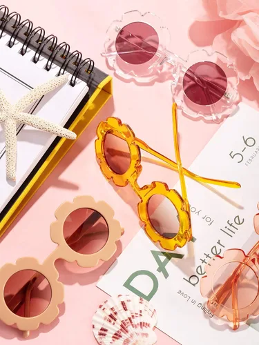 Vista 6 de 4 pares de lentes de sol redondos con forma de flor para niños, paquete de 4 bolsas de franela para bebés, niñas y niños, recuerdos de fiesta