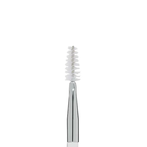 Vista 2 de e.l.f. Cepillo de cejas de doble cara de precisión, cepillo de maquillaje para dar forma, esculpir y rellenar cejas, para una aplicación uniforme