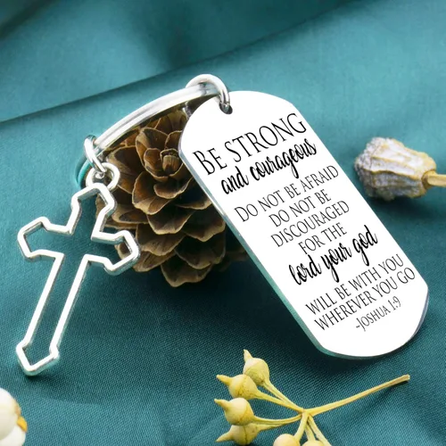 Vista 6 de Llavero con versículo bíblico con texto en inglés "Be Strong And Courageous", para hombres y mujeres, regalos religiosos para familiares y amigos