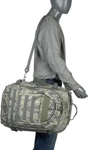 Vista 8 de Sandpiper of California Bugout Bolsa (ABU Camo, 22.0 x 15.7 x 8.0 in)