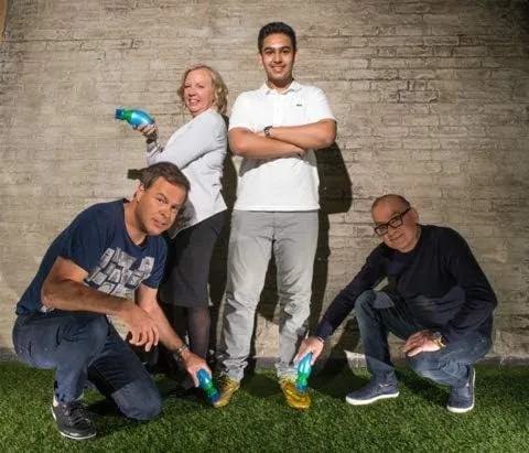 Vista 5 de The Boot Buddy - Limpiador de tacos de fútbol Limpiador de zapatos y cepillo para botas Limpia sin esfuerzo tacos de fútbol fangosos, botas
