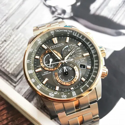 Vista 5 de Citizen Herren Cronógrafo Eco-Drive y Promaster Sky con brazalete Edelstahl