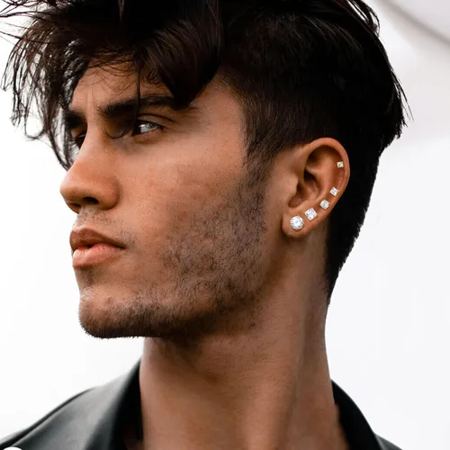Vista 4 de Aretes de tuerca de circonia cúbica Dochais para hombre y mujer, de plata de ley 925, con poste, elegantes, hipoalergénicos, chapados en oro de 14k