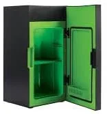 Vista 5 de Gamer Mini refrigerador con capacidad para hasta 8 latas de soda, color negro
