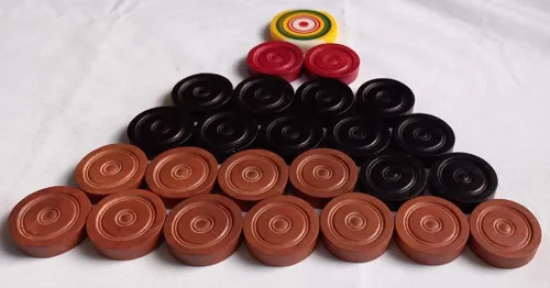Vista 4 de Carrom Board Monedas de Madera 24-Coins 1-Striker Utilizado en el Torneo Internacional Carrom 100% Original