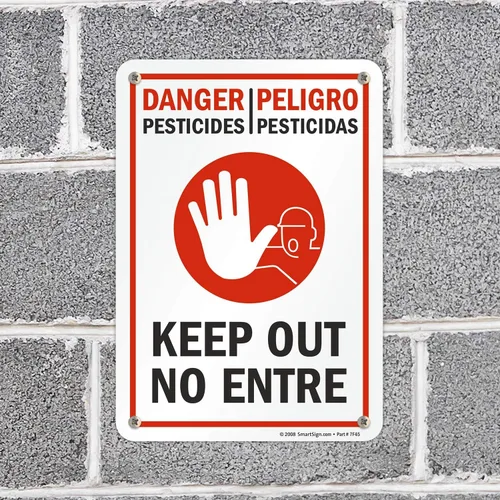 Vista 3 de SmartSign Letrero bilingüe "Peligro - Pesticidas, Keep Out" Aluminio de 7 x 10 pulgadas