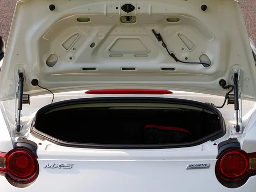 Vista 3 de CravenSpeed MX5things - Kit de topador de maletero para Mazda ND Miata MX-5 2016-2025 Fácil de instalar