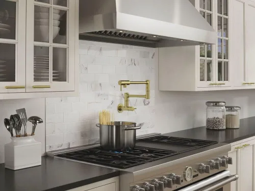 Vista 8 de Pfister Lita Pot Filler - Grifo de cocina, 2 asas, montaje en pared, un solo agujero, acabado dorado cepillado, GT533PFBG
