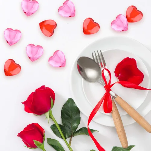 Vista 7 de TUPARKA 60 corazones acrílicos rojos acrílicos para dispersión de mesa, decoración del hogar, rellenos de jarrón en el día de San Valentín
