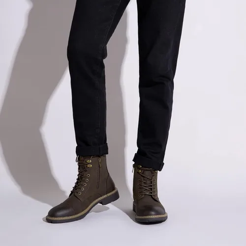 Vista 8 de Vostey Botas para hombre, botas casuales de motocicleta para hombre, botas chukka impermeables para hombre